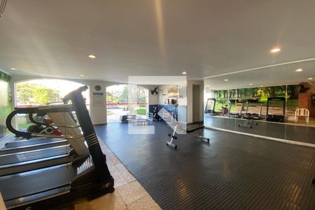 Apartamento à venda com 160m², 3 quartos e 2 vagasÁrea comum - Academia