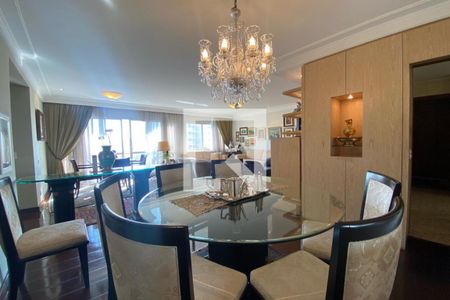 Apartamento à venda com 160m², 3 quartos e 2 vagasSala de Jantar