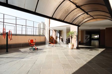 Apartamento para alugar com 72m², 2 quartos e 1 vagaÁrea comum