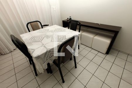 Sala de apartamento para alugar com 2 quartos, 56m² em Jardim Tranqüilidade, Guarulhos