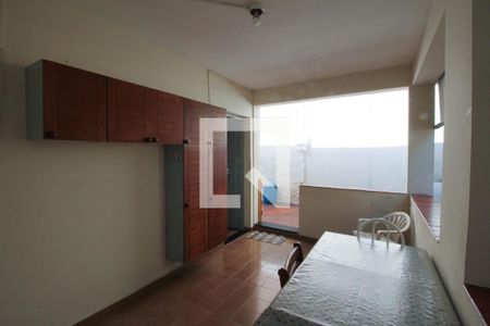 Casa à venda com 110m², 2 quartos e 2 vagasÁrea de Serviço