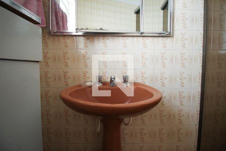 Casa à venda com 110m², 2 quartos e 2 vagasBanheiro