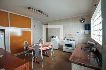 Casa à venda com 110m², 2 quartos e 2 vagasCozinha