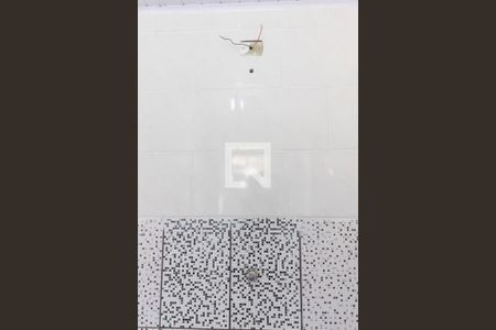 Banheiro de casa para alugar com 1 quarto, 30m² em Vila Dalila, São Paulo