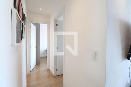 Corredor de apartamento para alugar com 2 quartos, 70m² em Vila Romana, São Paulo
