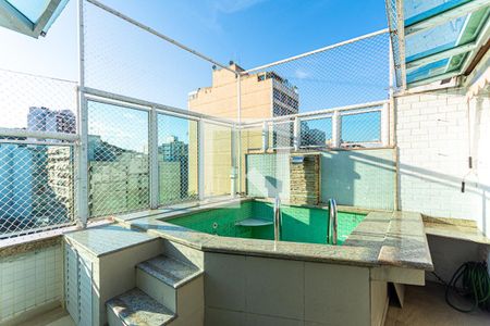 Apartamento à venda com 250m², 3 quartos e 1 vagaPiscina