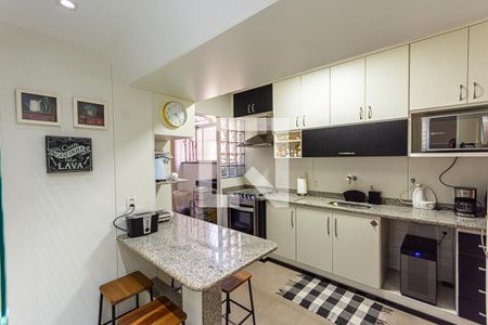 Apartamento à venda com 250m², 3 quartos e 1 vagaCozinha 