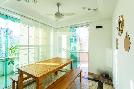 Apartamento à venda com 250m², 3 quartos e 1 vagaSala de Jantar