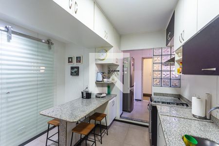 Apartamento à venda com 250m², 3 quartos e 1 vagaCozinha 