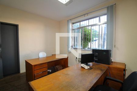 Casa à venda com 322m², 6 quartos e 2 vagasQuarto 1