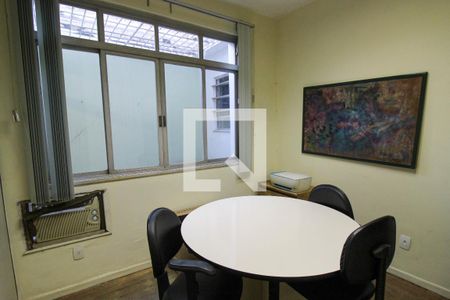 Casa à venda com 322m², 6 quartos e 2 vagasQuarto 2