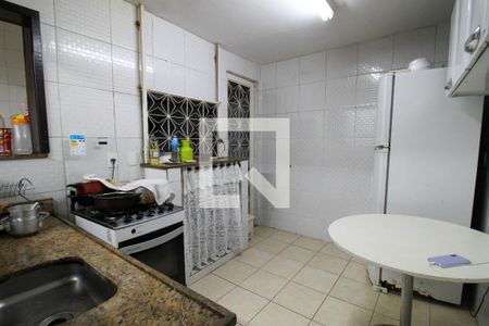 Casa à venda com 322m², 6 quartos e 2 vagasCozinha
