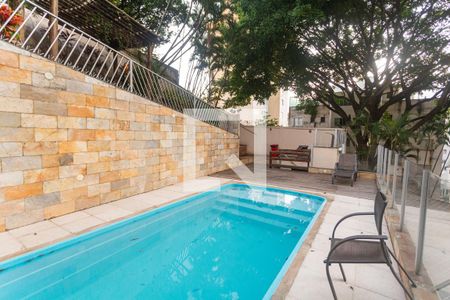 Apartamento à venda com 95m², 3 quartos e 1 vagaÁrea da Piscina
