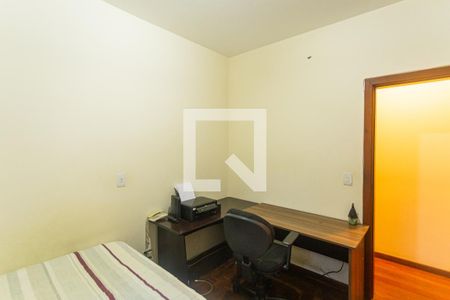 Apartamento à venda com 95m², 3 quartos e 1 vagaQuarto 2