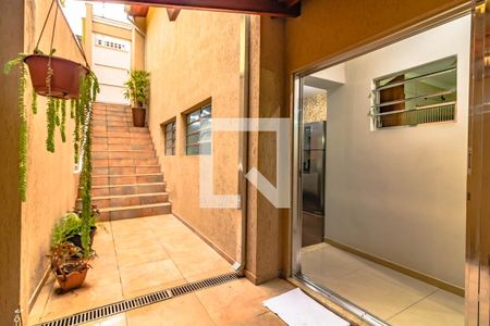 Casa à venda com 195m², 5 quartos e 2 vagas Casa à venda com 195m², 5 quartos e 2 vagasÁrea comum
