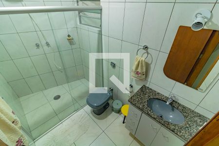 Casa à venda com 195m², 5 quartos e 2 vagas Casa à venda com 195m², 5 quartos e 2 vagasBanheiro/Quarto 2