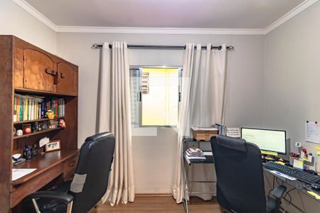 Casa à venda com 195m², 5 quartos e 2 vagas Casa à venda com 195m², 5 quartos e 2 vagasQuarto 4