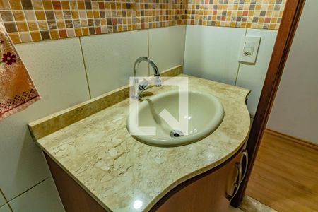 Casa à venda com 195m², 5 quartos e 2 vagas Casa à venda com 195m², 5 quartos e 2 vagasBanheiro Social