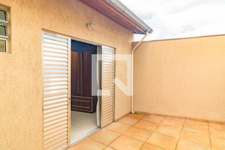 Casa à venda com 195m², 5 quartos e 2 vagas Casa à venda com 195m², 5 quartos e 2 vagasSacada/Quarto 3