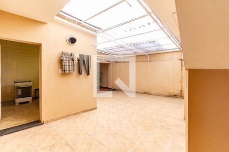 Casa à venda com 270m², 4 quartos e 6 vagasÁrea de Serviço