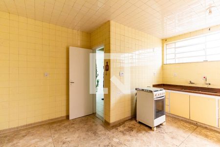 Casa à venda com 270m², 4 quartos e 6 vagasCozinha