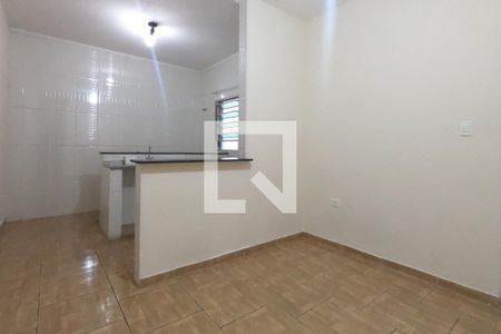 Sala de apartamento para alugar com 2 quartos, 60m² em Jardim Presidente Dutra, Guarulhos