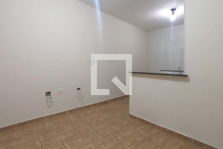 Sala de apartamento para alugar com 2 quartos, 60m² em Jardim Presidente Dutra, Guarulhos