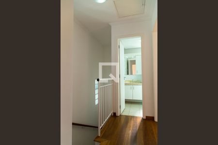 Casa de condomínio à venda com 95m², 3 quartos e 3 vagasCorredor