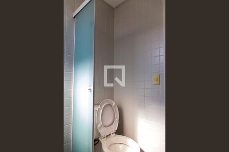 Casa de condomínio à venda com 95m², 3 quartos e 3 vagasBanheiro Social