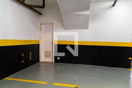 Casa de condomínio à venda com 95m², 3 quartos e 3 vagasÁrea comum - Depósito