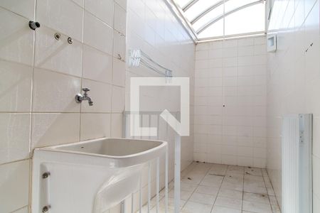 Casa de condomínio à venda com 95m², 3 quartos e 3 vagasÁrea de Serviço e Quintal