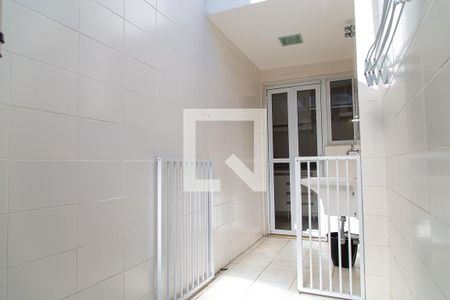 Casa de condomínio à venda com 95m², 3 quartos e 3 vagasÁrea de Serviço e Quintal