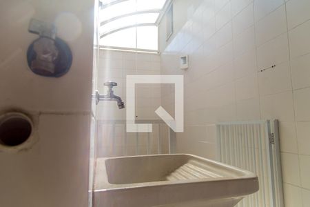 Casa de condomínio à venda com 95m², 3 quartos e 3 vagasÁrea de Serviço e Quintal