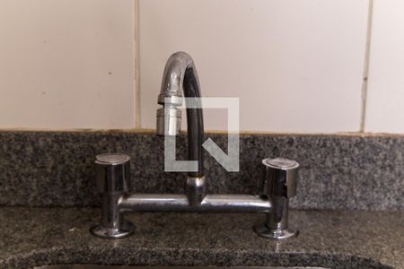 Casa de condomínio à venda com 95m², 3 quartos e 3 vagasCozinha - Torneira