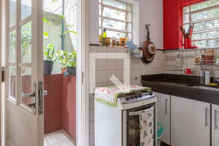Casa à venda com 140m², 4 quartos e sem vaga Casa à venda com 140m², 4 quartos e sem vagaCozinha