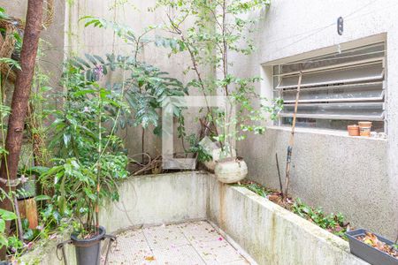 Casa à venda com 140m², 4 quartos e sem vaga Casa à venda com 140m², 4 quartos e sem vagaQuintal