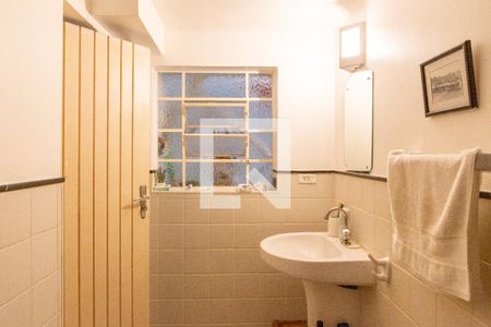 Casa à venda com 140m², 4 quartos e sem vaga Casa à venda com 140m², 4 quartos e sem vagaEdícula - Banheiro da Suíte