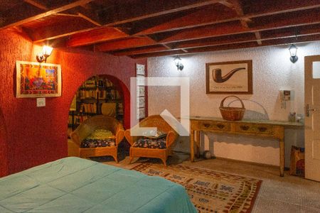 Casa à venda com 140m², 4 quartos e sem vaga Casa à venda com 140m², 4 quartos e sem vagaEdícula - Suíte