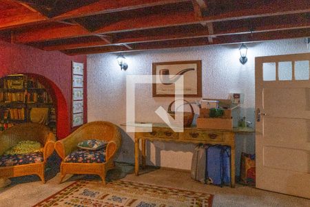 Casa à venda com 140m², 4 quartos e sem vaga Casa à venda com 140m², 4 quartos e sem vagaEdícula - Suíte