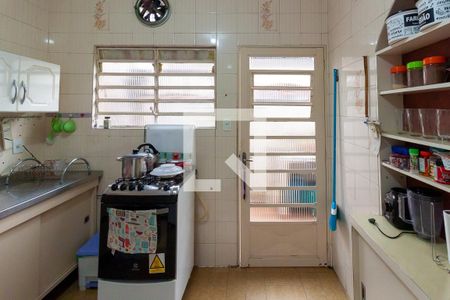 Casa à venda com 180m², 3 quartos e 2 vagasCozinha