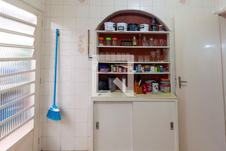 Casa à venda com 180m², 3 quartos e 2 vagasCozinha