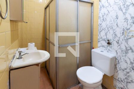 Casa à venda com 180m², 3 quartos e 2 vagasEdícula - Banheiro