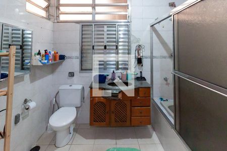 Casa à venda com 180m², 3 quartos e 2 vagasBanheiro da Suíte 