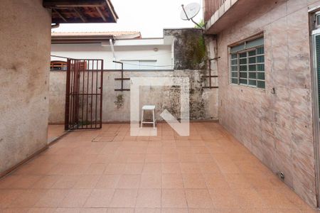 Casa à venda com 180m², 3 quartos e 2 vagasQuintal