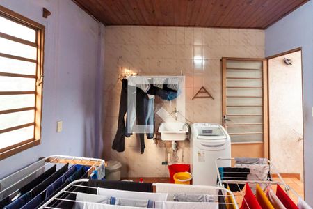 Casa à venda com 180m², 3 quartos e 2 vagasÁrea de serviço