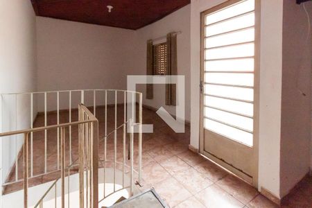 Casa à venda com 180m², 3 quartos e 2 vagasEdícula - Quarto