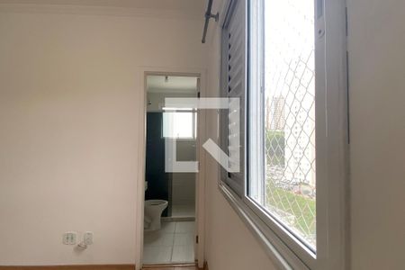 Banheiro da Suíte de apartamento para alugar com 3 quartos, 69m² em Vila Iracema, Barueri