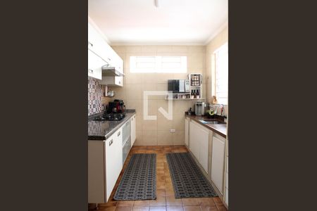Casa à venda com 370m², 3 quartos e 5 vagas Casa à venda com 370m², 3 quartos e 5 vagasCozinha