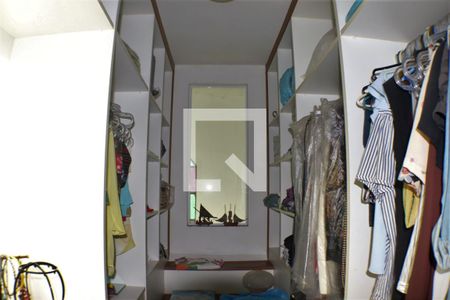 Casa à venda com 650m², 3 quartos e 2 vagasCloset