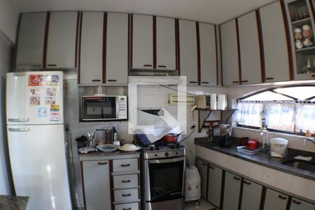 Casa à venda com 650m², 3 quartos e 2 vagasCozinha